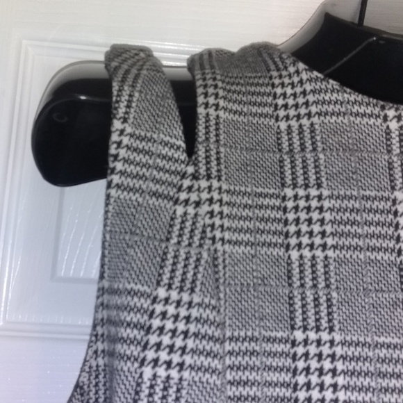 Mossimo Plaid Jumper - Picture 3 of 8